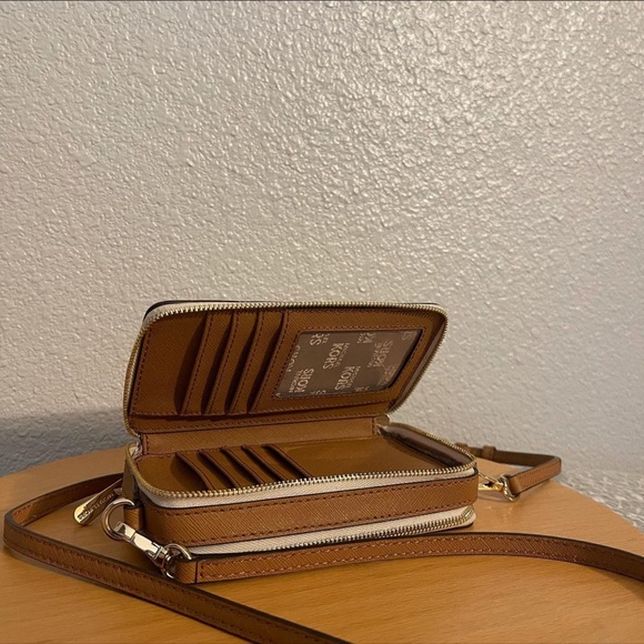 Michael Kors Crossbody Bag - Picture 2 of 3